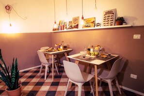 Petit déjeuner composé de spécialités régionales compris tous les jours