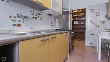 Apartment (1 Bedroom) | Interior