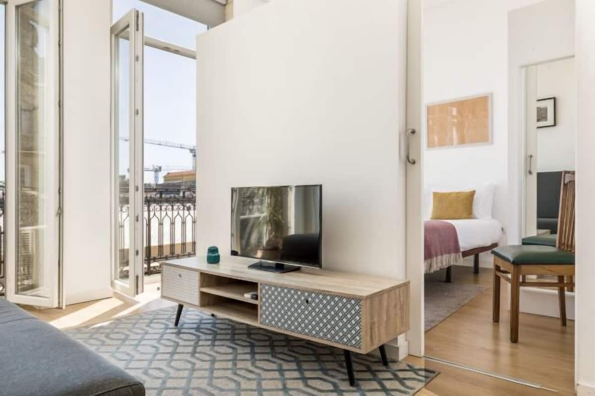 Soundproofing, iron/ironing board (on request), WiFi (free), bed sheets