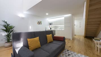 Standard Studio, 1 Bedroom, Mezzanine | Living room | Flat-screen TV