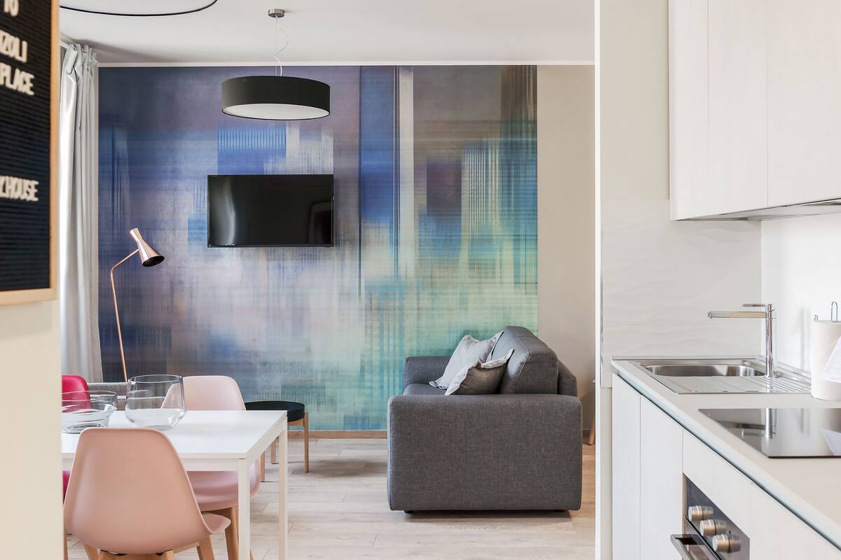 Studio | Living area | Flat-screen TV