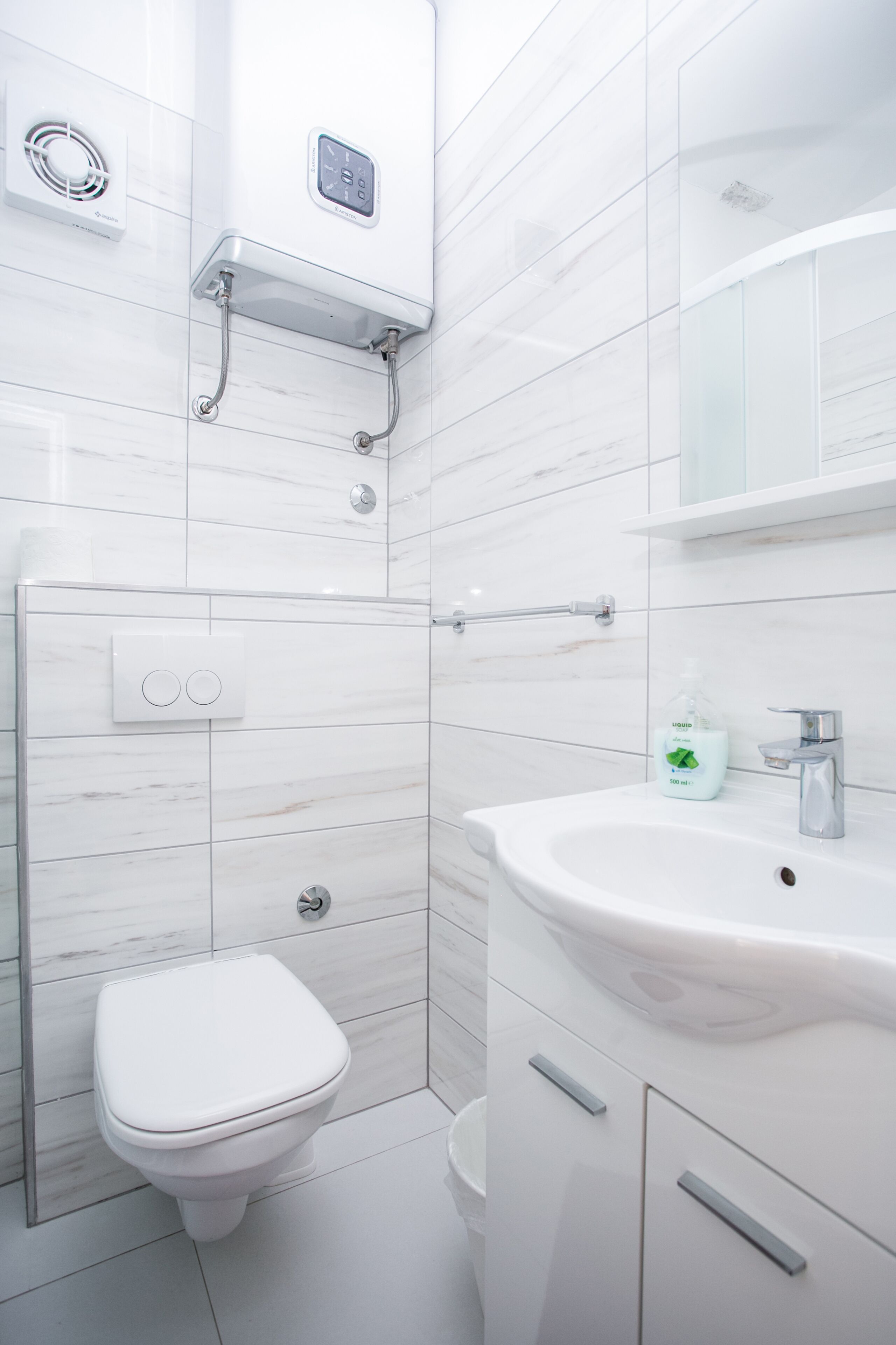 city apartment, 1 bedroom | bathroom | shower, hair dryer, towels, soap