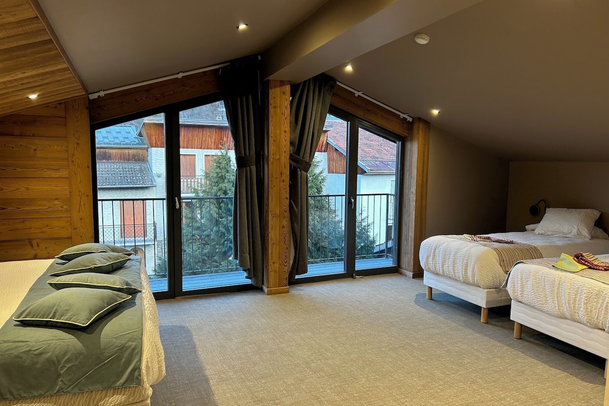 Chambre Quadruple Familiale | Literie de qualité supérieure, décoration personnalisée