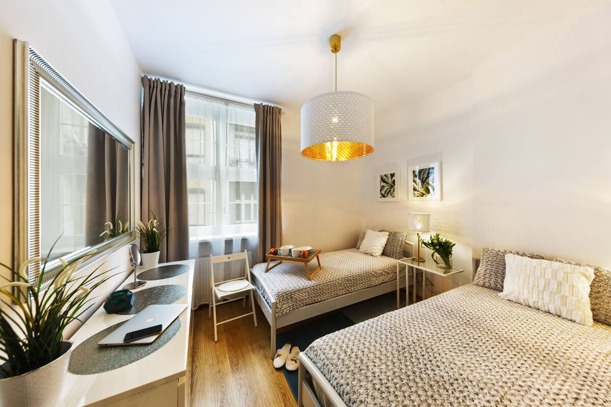 Exclusive Apartment, 2 Bedrooms, Kitchenette, Courtyard View (Nr 6, Kramarska)