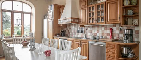 Apartment | Private kitchen | Full-size fridge, microwave, oven, stovetop