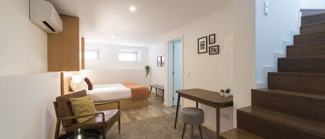 1 habitación, decoración personalizada y cortinas blackout