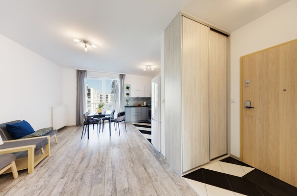 Flat-screen TV - Friendly Apartments - Kościelna (Poznan)