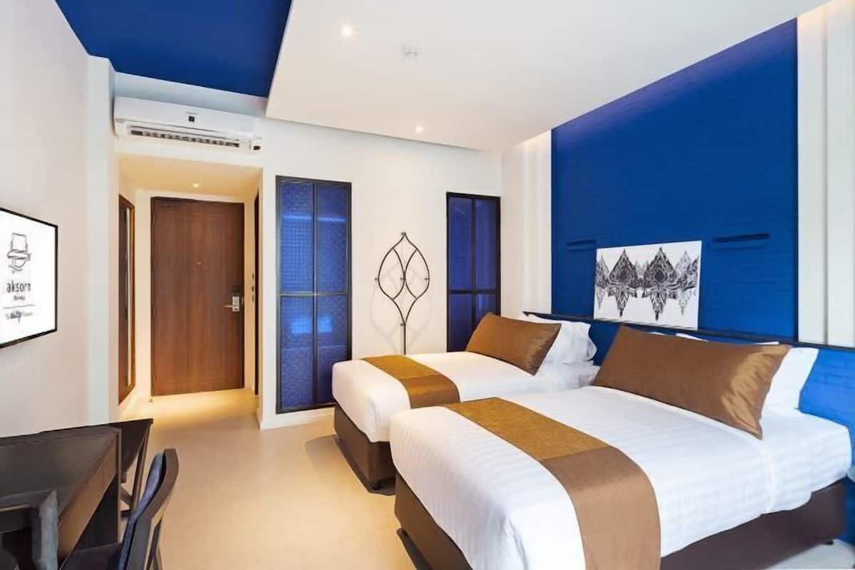 In-room safe, desk, blackout drapes, free WiFi