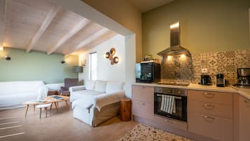 Villa Confort, 3 chambres, terrasse | Cuisine privée | Réfrigérateur, four, plaque de cuisson, machine à expresso