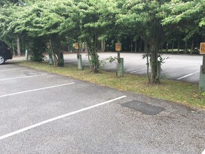 Free self-parking - The Carre Arms Hotel (Sleaford)