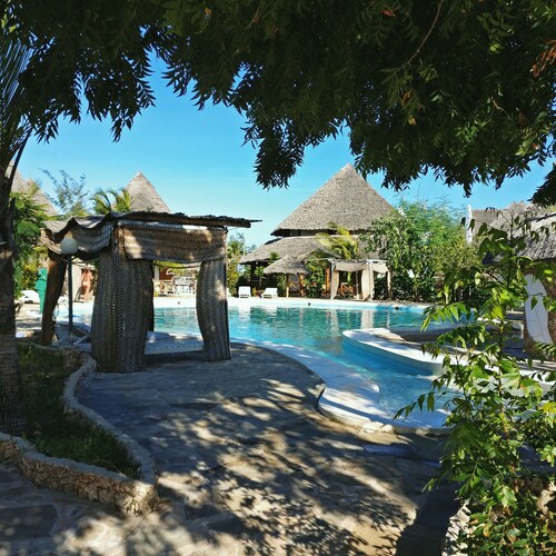 Malaika Beach Villas