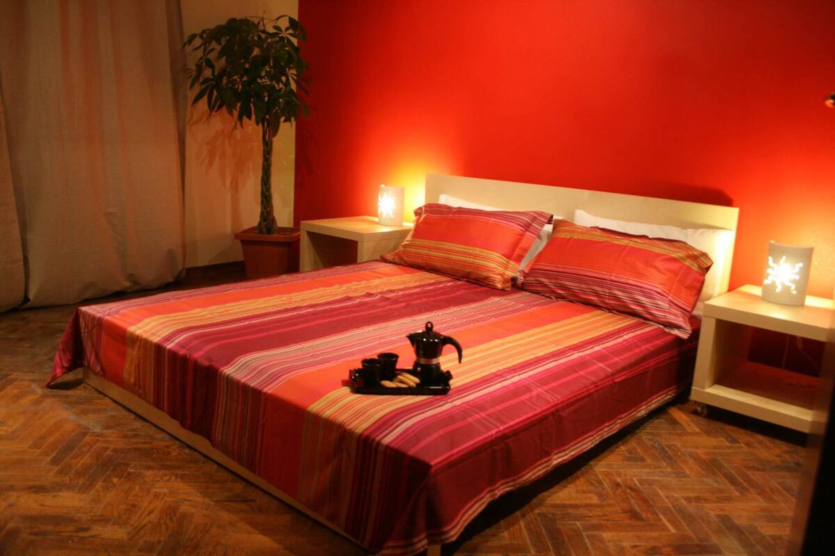 Desk, cots/infant beds, rollaway beds, free WiFi
