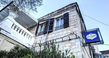 Fachada da propriedade