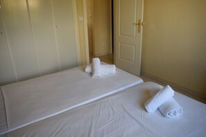 2 Schlafzimmer, Bügeleisen/Bügelbrett, kostenloses WLAN, Bettwäsche