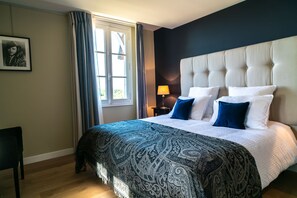 Deluxe Double Room, 1 King Bed, Sea Facing