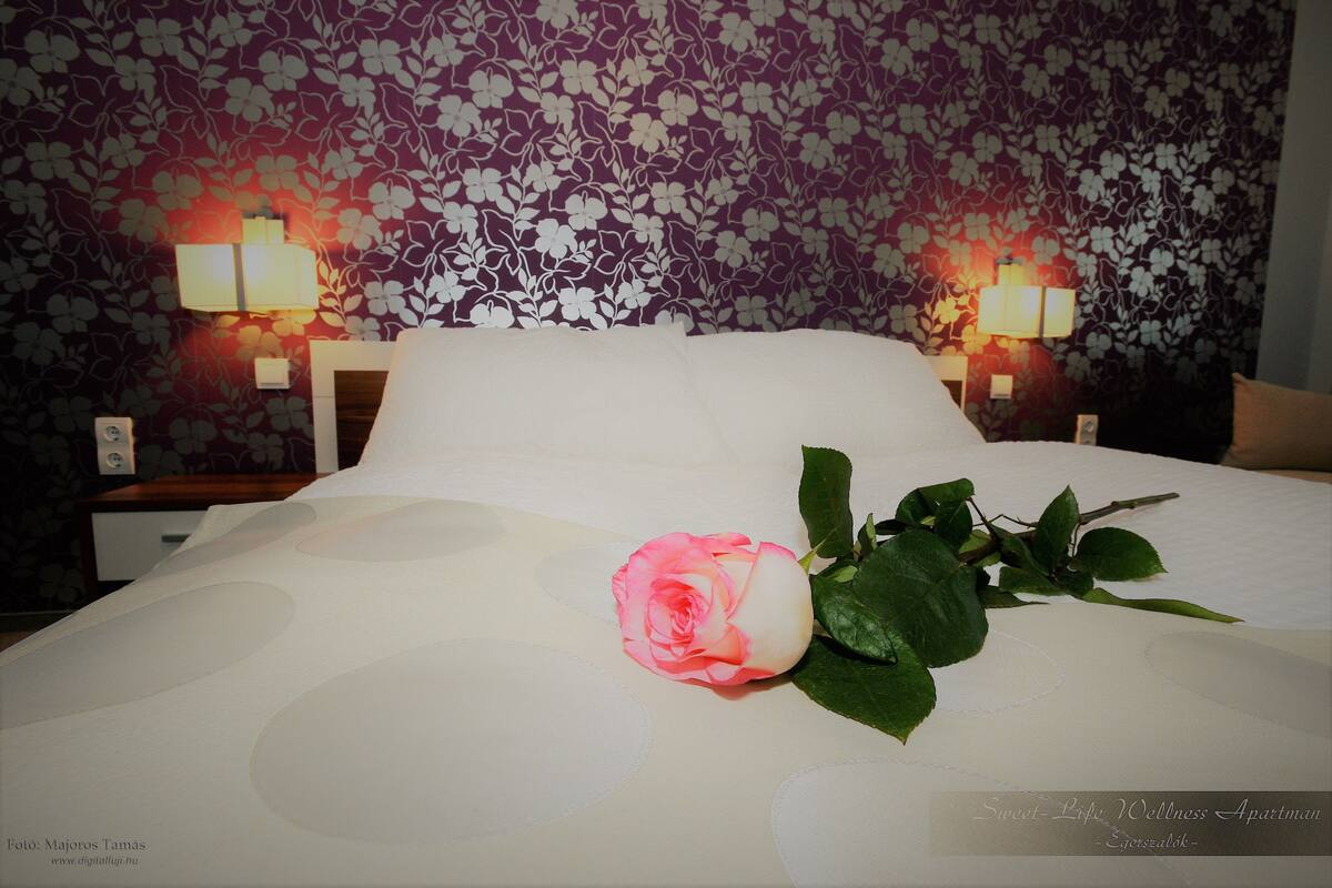 Chambre Supérieure, 1 grand lit, vue jardin