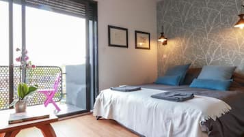 Room (Kess) | Individually decorated, individually furnished, soundproofing
