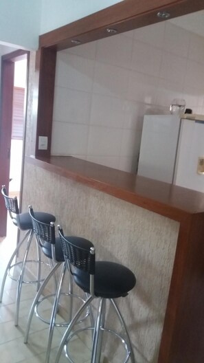 Fridge, microwave, oven, stovetop - Casa Mineira (Capitólio)