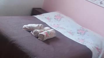 2 bedrooms, free WiFi, bed sheets