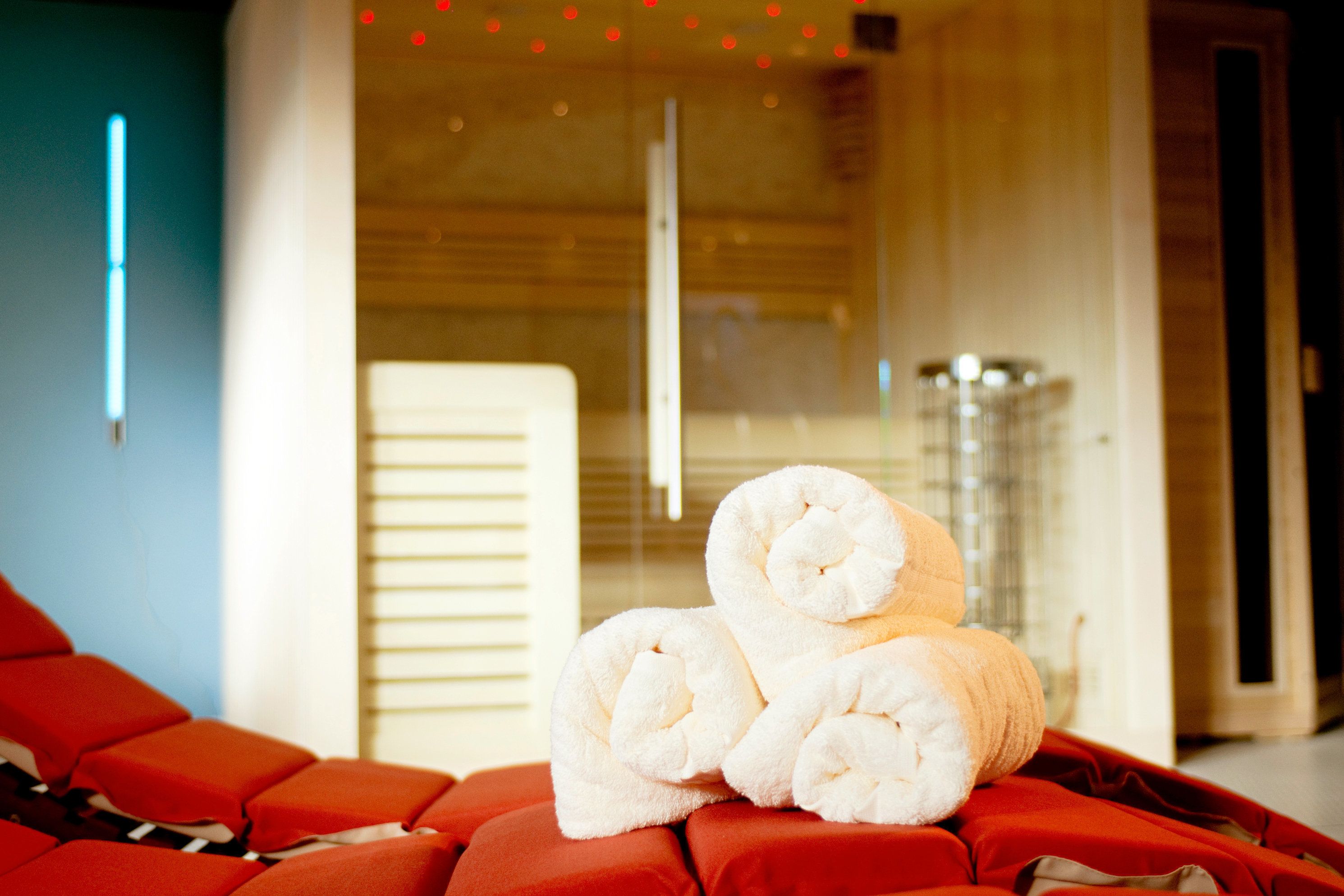 桑拿、热水浴缸、湿蒸房