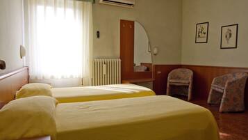 Chambre avec lits jumeaux, 2 lits une place