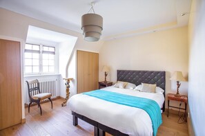 4 Schlafzimmer, Bügeleisen/Bügelbrett, Internetzugang
