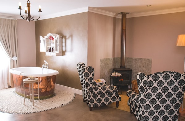 Honeymoon Suite