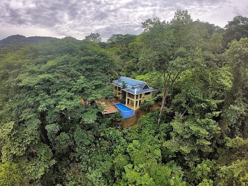 Monos Locos - Portasol Vacation Rental