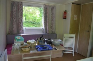 Comfort 4 persons | In-room dining