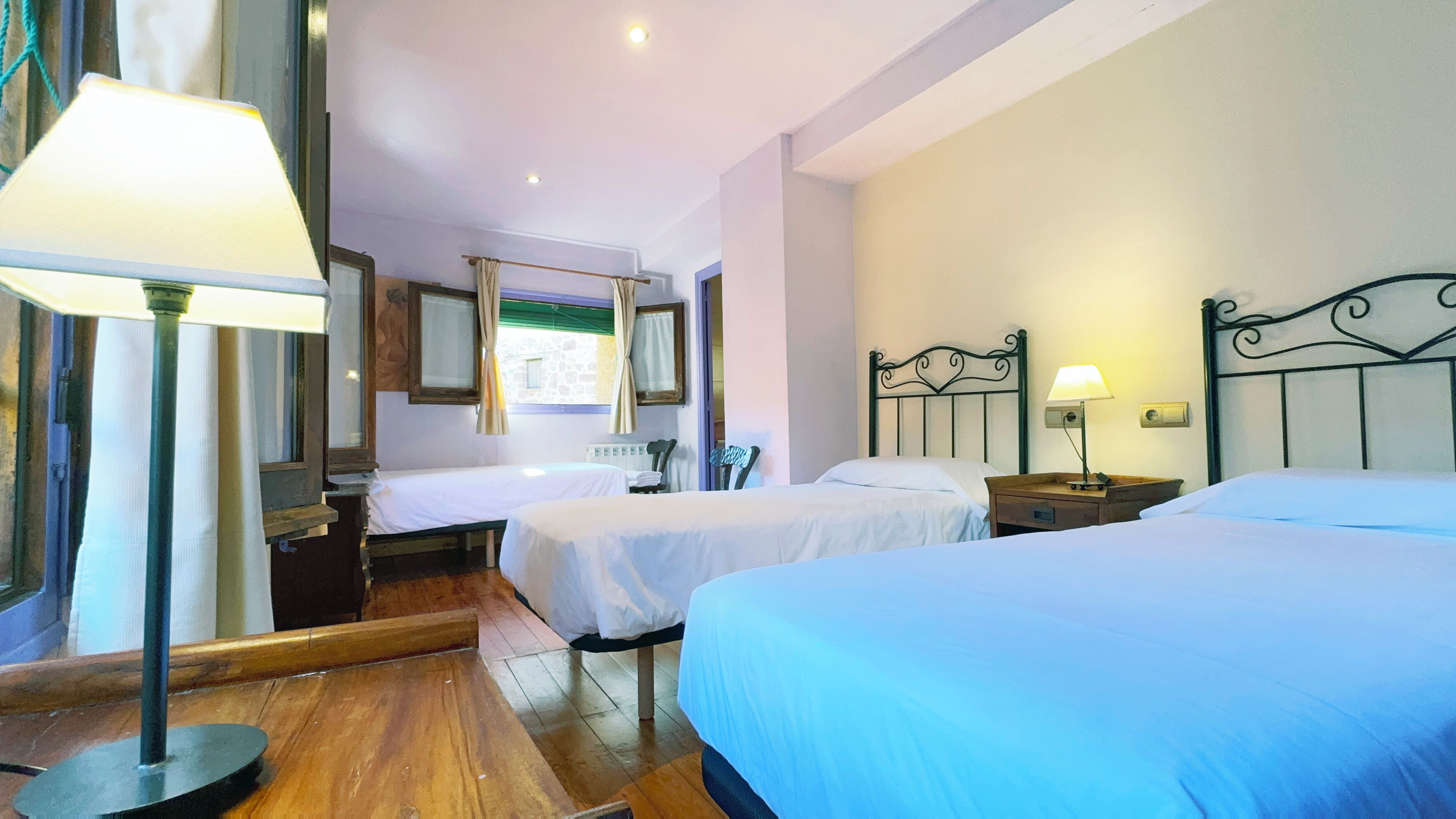 Triple Room ( 3 Single beds ) | Individually decorated, individually furnished, free WiFi, bed sheets