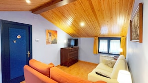 Double Room | Living area