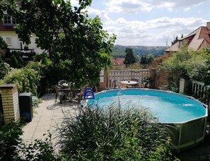 Außenpool (je nach Saison geöffnet)