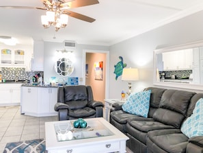 Luxury Condo, 1 Bedroom (1.5 Bathrooms - Washer/Dryer)