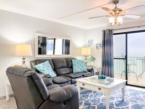 Luxury Condo, 1 Bedroom (1.5 Bathrooms - Washer/Dryer)