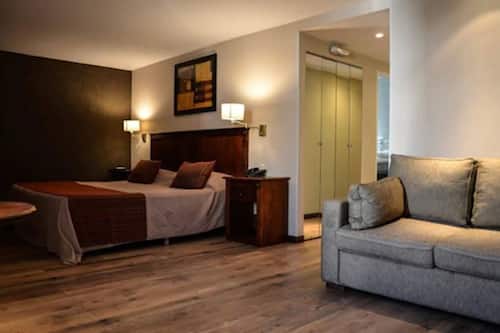 1 chambre, literie de qualité supérieure, couette en duvet d'oie