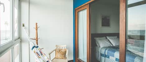 Quarto Duplo com Varanda e Vista Mar | Balcón