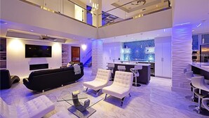 Executive-Haus, 4 Schlafzimmer | Wohnbereich