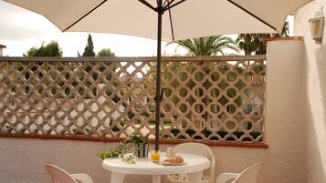 Apartment, 2 Schlafzimmer (Sabina 8) | BĂŒgeleisen/BĂŒgelbrett, kostenloses WLAN, BettwĂ€sche