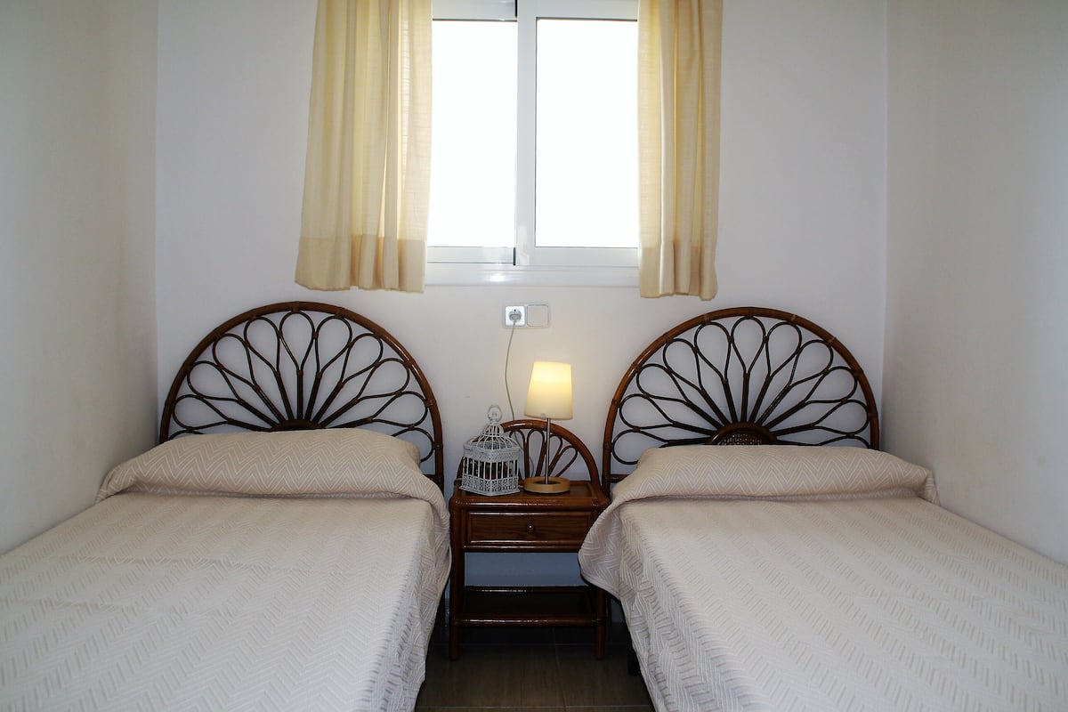 Appartamento, 1 camera da letto (Canada 6) | Con arredamento individuale, ferro/asse da stiro, Wi-Fi gratuito