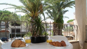Unclassified image, 2 of 172, button - Apartaments Ocean Canada (Castell-Platja d'Aro)