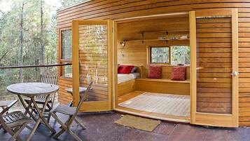Tree House | Terrace/patio
