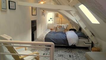 Double Room (Scandinave) | Iron/ironing board, free WiFi, bed sheets