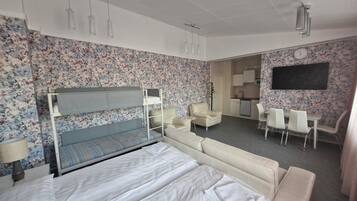 Sistema de insonorización, tabla de planchar con plancha y wifi gratis