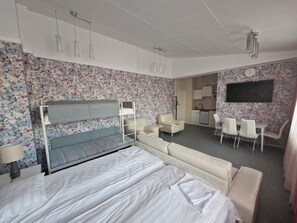 Comfort kamer | Geluiddichte muren, een strijkplank/strijkijzer, gratis wifi, beddengoed