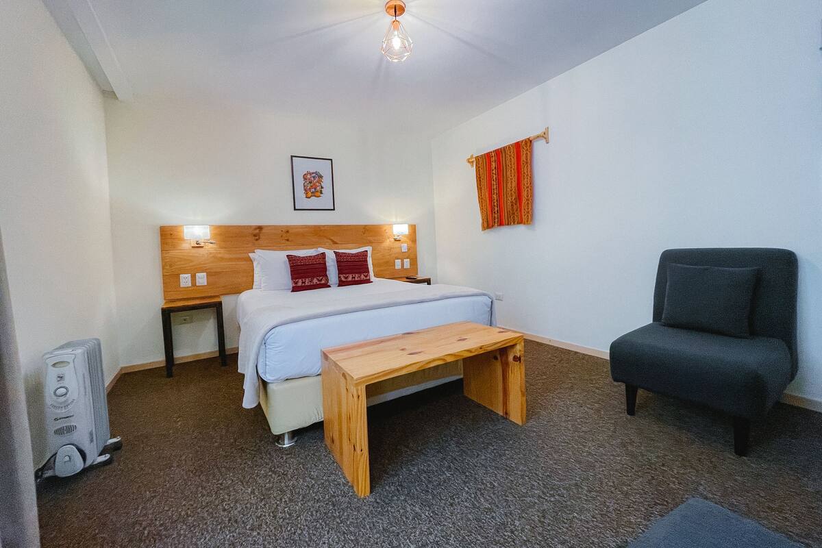 Kamar Double Eksekutif untuk 1 Orang, 1 Tempat Tidur Queen | 1 kamar tidur, seprai katun Mesir, brankas, dan meja kerja