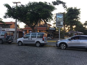 Entrada al alojamiento