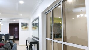 City Apartment, 3 Bedrooms, Smoking, Sea View | Room amenity - DELMAR (Lagos)