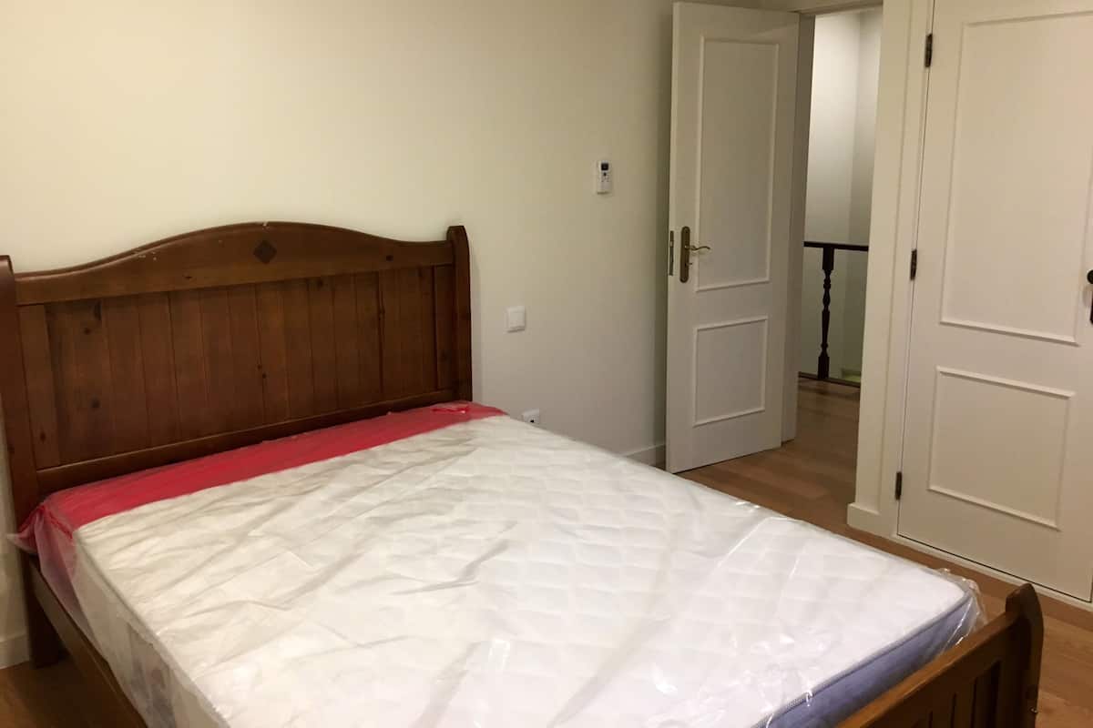Room (River View III) | Iron/ironing board, free WiFi, bed sheets