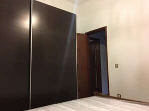 Kamer (River View IV) | Kamervoorziening