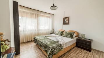 1 chambre, fer et planche Ă  repasser, Wi-Fi gratuit, draps fournis